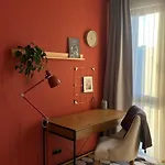 Apartamento Riverside Serenity Modern With Sunset Views