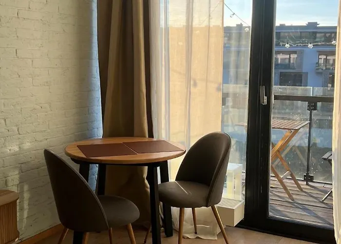 Lejlighed Riverside Serenity Modern With Sunset Views Prag